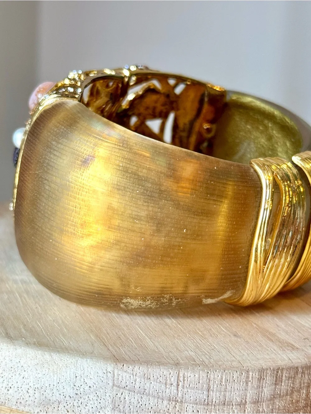 VTG Estate Alexis Bittar Secret Garden Bee Lucite Hinged Cuff Bracelet—Rare Find